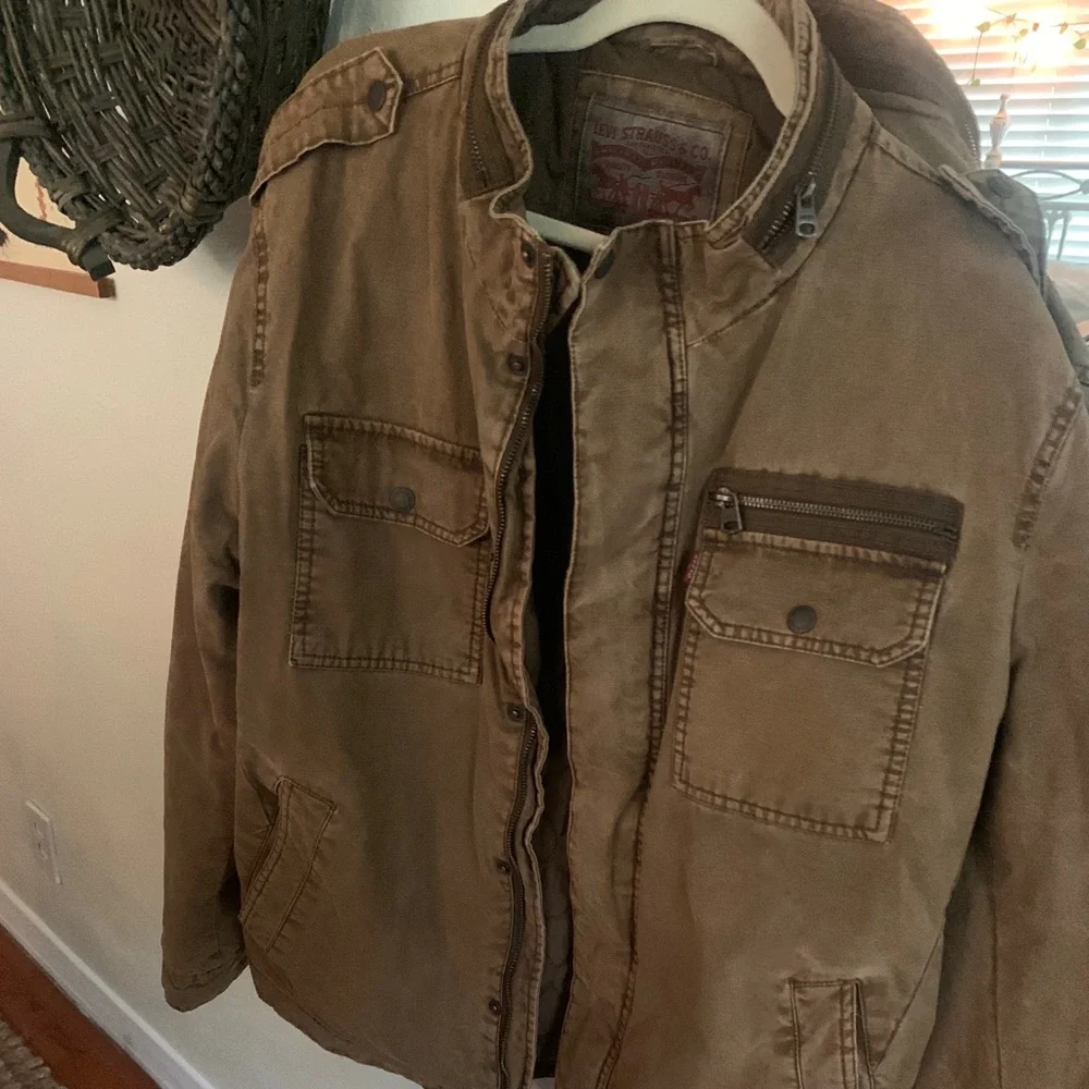 Levi’s Jacket - Picture 1 of 9